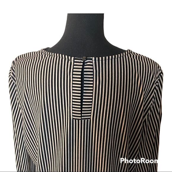 ADRIANNA PAPELL Printed 3/4 Sleeve Blouse - Picture 10 of 11